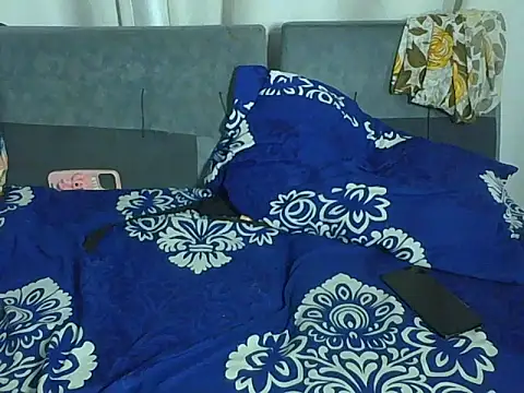 Snapshot of SleekCandy_petites chatting on July 2026 10:53:01 AM SleekCandy petites online show from July 2026 10:53:01 AM
