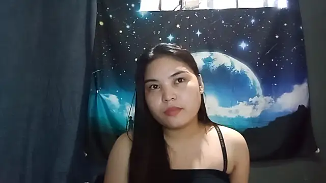 Snapshot of RosariaSuglia chatting on May 2026 05:27:02 AM RosariaSuglia online show from May 2026 05:27:02 AM