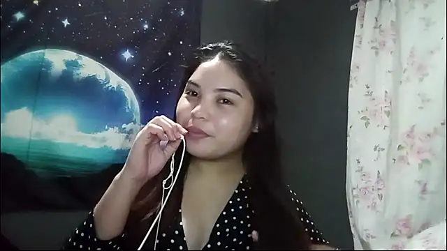 Snapshot of RosariaSuglia chatting on June 2026 04:40:01 PM RosariaSuglia online show from June 2026 04:40:01 PM