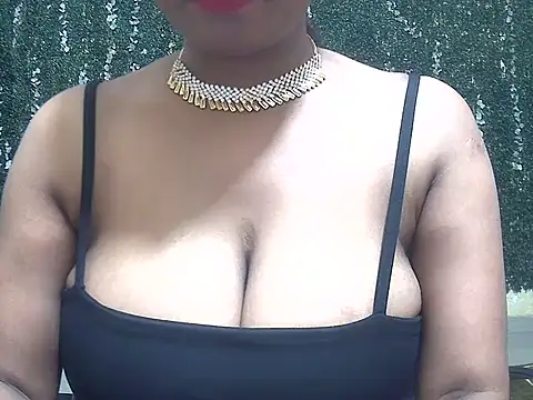 Snapshot of shallykaur chatting on July 2026 04:25:01 AM shallykaur online show from July 2026 04:25:01 AM