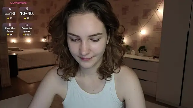 Snapshot of Megan_swiftss chatting on June 2026 07:28:02 PM Megan swiftss online show from June 2026 07:28:02 PM