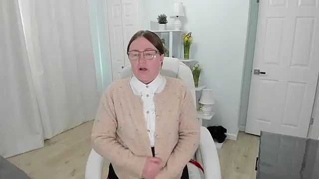 Snapshot of Vika73 chatting on March 2025 04:29:02 PM Vika73 online show from March 2025 04:29:02 PM