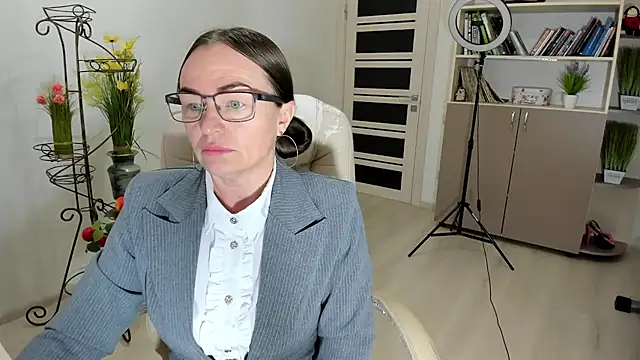 Vika73 online show from December 2025 06:08:02 AM