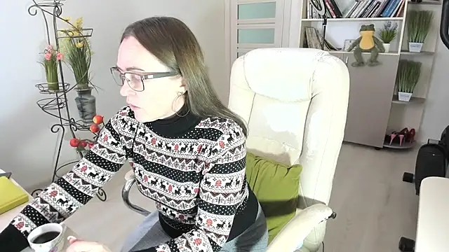 Vika73 online show from February 2026 07:45:02 AM