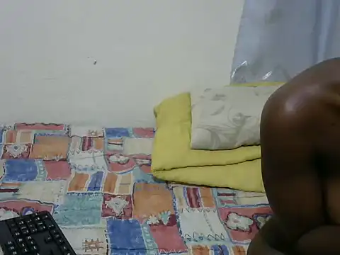 Snapshot of playfullnova chatting on May 2026 09:05:01 AM playfullnova online show from May 2026 09:05:01 AM