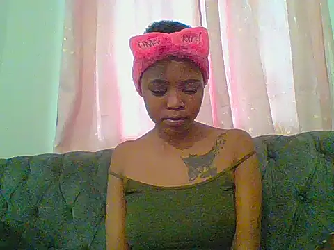 Snapshot of Sweet_cumshie chatting on May 2026 07:59:02 AM Sweet cumshie online show from May 2026 07:59:02 AM