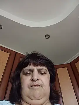 LisichkaOksana online show from June 2026 07:10:01 AM