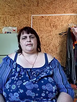 Snapshot of LisichkaOksana chatting on June 2026 12:22:01 PM LisichkaOksana online show from June 2026 12:22:01 PM