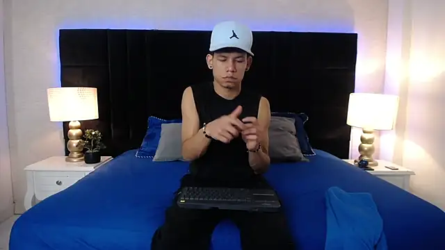 ThiagoFerrer  online show from May 2026 03:36:02 AM