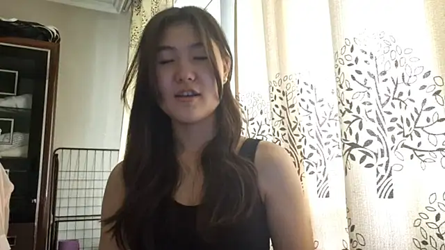 Snapshot of LimpedFlyby chatting on June 2026 09:34:02 AM LimpedFlyby online show from June 2026 09:34:02 AM