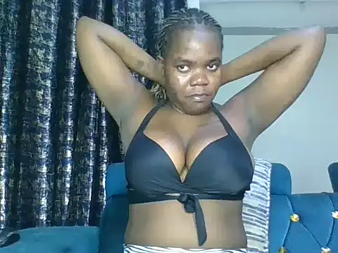 Snapshot of summerdivah chatting on June 2026 05:26:01 PM summerdivah online show from June 2026 05:26:01 PM