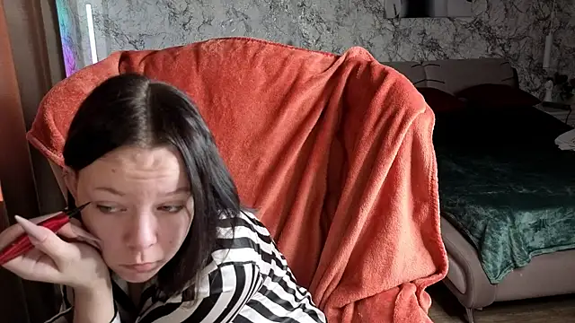 Shirley Hartt online show from May 2026 04:07:01 AM
