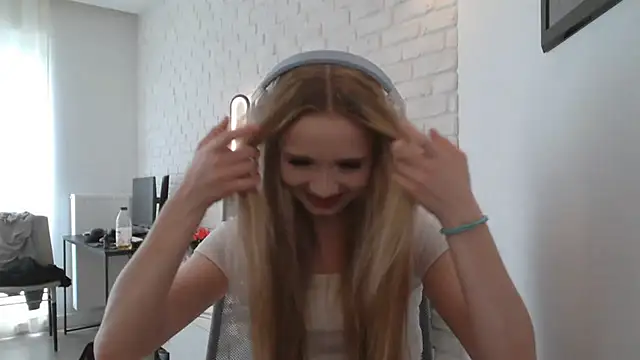 AmandaFix online show from May 2026 03:40:01 PM