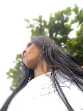 Snapshot of Saraah_bosh chatting on May 2026 10:55:01 PM Saraah bosh online show from May 2026 10:55:01 PM