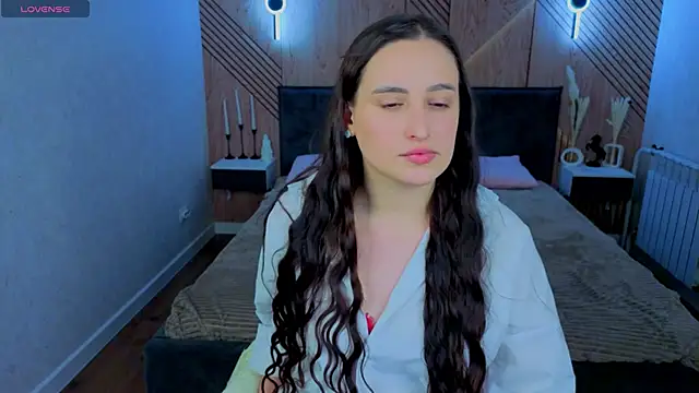 Elizabet Colllins online show from May 2026 08:55:01 AM