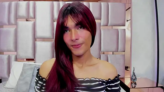 Snapshot of MiaBuny chatting on May 2026 01:57:16 AM MiaBuny online show from May 2026 01:57:16 AM