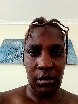 Snapshot of Queeny12 chatting on July 2026 11:05:02 AM Queeny12 online show from July 2026 11:05:02 AM