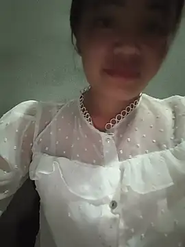 Snapshot of Emma-sin chatting on July 2026 01:50:01 PM Emma-sin online show from July 2026 01:50:01 PM