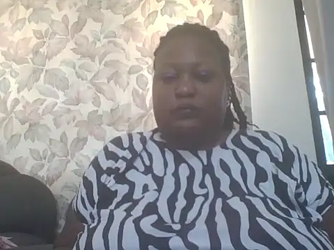 Snapshot of fat_ebonyqueen chatting on June 2026 07:46:01 AM fat ebonyqueen online show from June 2026 07:46:01 AM