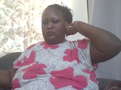 Snapshot of fat_ebonyqueen chatting on July 2026 07:44:01 AM fat ebonyqueen online show from July 2026 07:44:01 AM