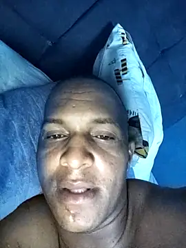 Snapshot of luis391986 chatting on June 2026 01:19:01 AM luis391986 online show from June 2026 01:19:01 AM