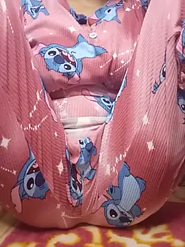 Snapshot of sexymeyya chatting on May 2026 06:06:01 PM sexymeyya online show from May 2026 06:06:01 PM