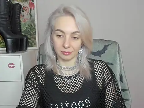 velvetanne online show from June 2026 07:06:02 AM