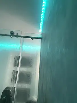 Snapshot of madehercumm chatting on June 2026 02:53:01 AM madehercumm online show from June 2026 02:53:01 AM
