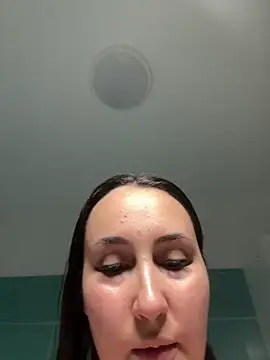 Snapshot of SweetTerrea chatting on June 2026 09:17:02 PM SweetTerrea online show from June 2026 09:17:02 PM