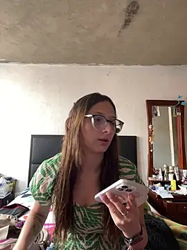 Snapshot of aria_rousse3 chatting on May 2026 01:29:02 PM aria rousse3 online show from May 2026 01:29:02 PM