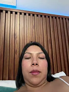 Snapshot of ISABELLA__LUNA chatting on June 2026 01:17:01 AM ISABELLA LUNA online show from June 2026 01:17:01 AM