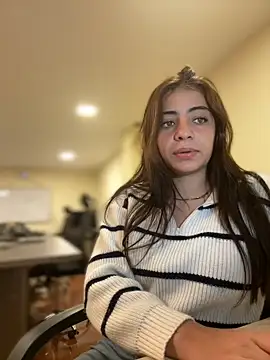 Snapshot of Hanna_Cruz_ chatting on July 2026 02:31:01 PM Hanna Cruz online show from July 2026 02:31:01 PM