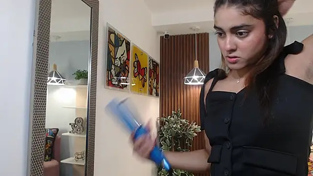 Snapshot of _Lucy_Grey_ chatting on May 2026 11:07:01 AM Lucy Grey online show from May 2026 11:07:01 AM