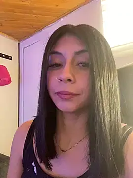 Majo jones online show from July 2026 03:15:01 PM