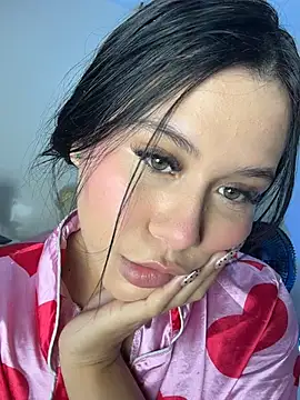 Snapshot of JuliettaSantori chatting on June 2026 06:08:01 AM JuliettaSantori online show from June 2026 06:08:01 AM