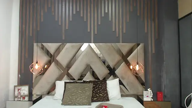 MartinaaFit online show from May 2026 11:47:01 AM
