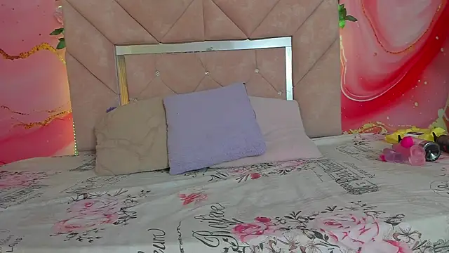 Snapshot of Candy__Moon_ chatting on May 2026 03:12:01 AM Candy Moon online show from May 2026 03:12:01 AM