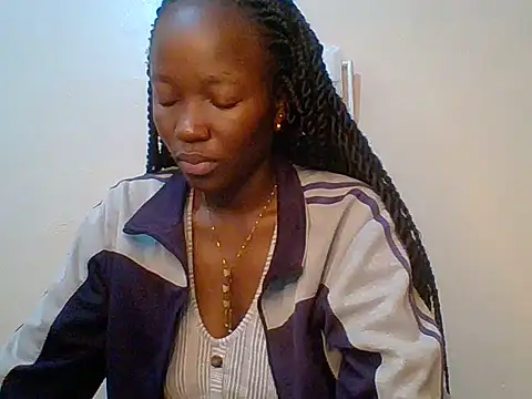 Shania loveer online show from May 2026 01:29:01 PM