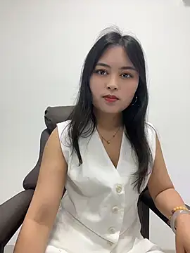 Snapshot of LOVE_521 chatting on May 2026 05:23:02 AM LOVE 521 online show from May 2026 05:23:02 AM