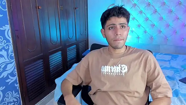 hunterwest06 online show from May 2026 03:19:02 PM