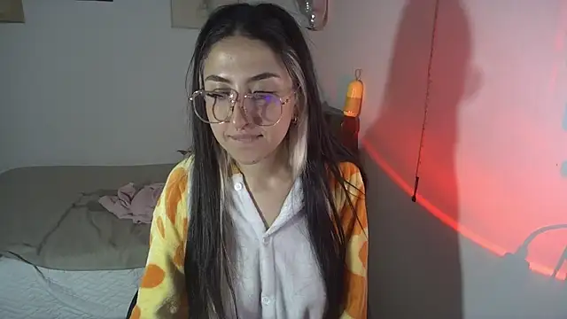 Snapshot of Frida_nymph chatting on June 2026 06:15:02 AM Frida nymph online show from June 2026 06:15:02 AM