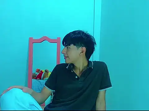 Snapshot of phuwin_bj chatting on June 2026 06:47:02 AM phuwin bj online show from June 2026 06:47:02 AM