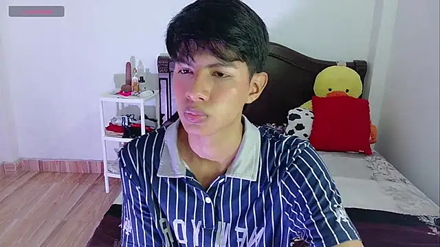 Snapshot of phuwin_bj chatting on July 2026 06:06:02 AM phuwin bj online show from July 2026 06:06:02 AM