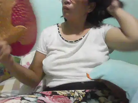 momshe2026 online show from July 2026 01:34:02 PM