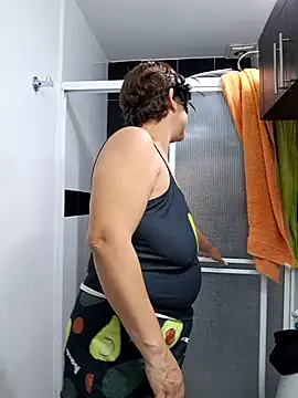 HOTANDSKINNY online show from July 2026 11:16:02 AM