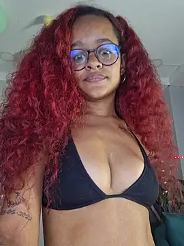 Zoee-Ross online show from May 2026 08:07:01 PM