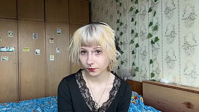 Snapshot of FatimahFroman chatting on May 2026 12:34:02 PM FatimahFroman online show from May 2026 12:34:02 PM