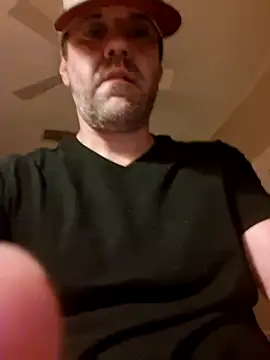 ELVISPRESI online show from June 2026 03:31:01 AM