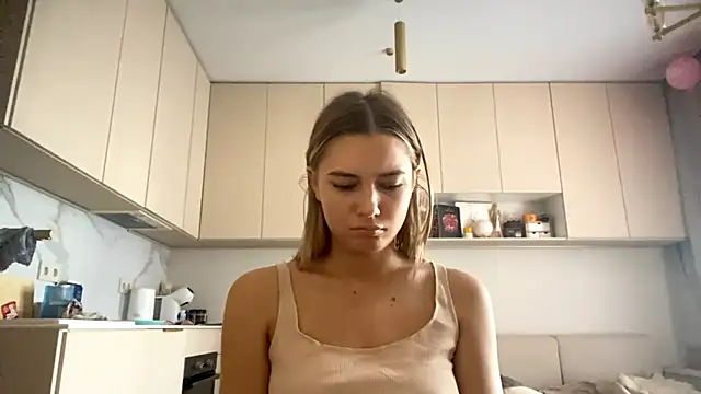 LavetaKempster online show from May 2026 06:07:01 AM