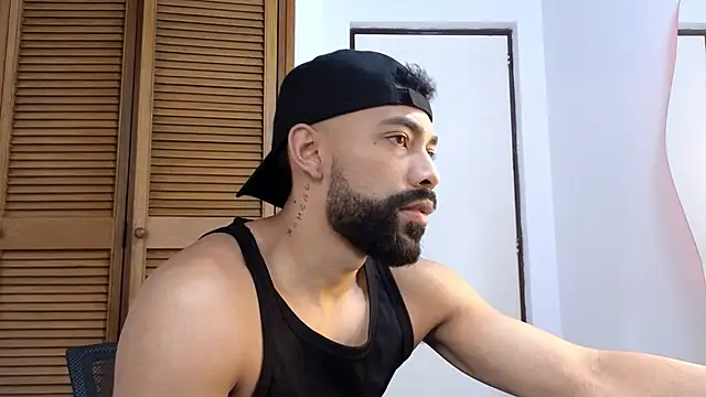 Snapshot of Blade_millerr chatting on May 2026 12:34:02 PM Blade millerr online show from May 2026 12:34:02 PM